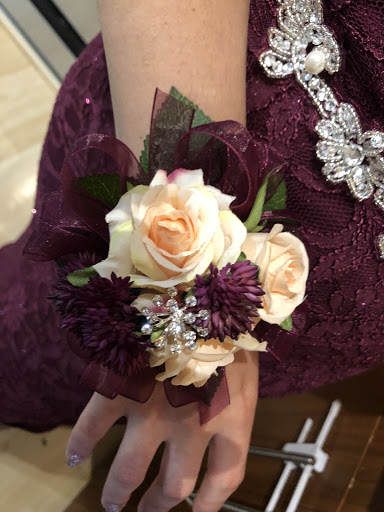 Forever Florals By Carol, 5681 Pearl Rd, Parma, OH 44130, USA, 