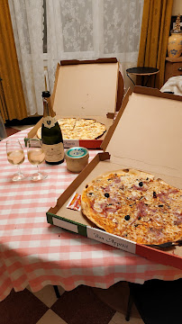 Plats et boissons du Pizzeria MJ Pizza à Sorgues - n°10