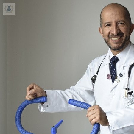 Dr. Hernando Jaime González, Médico del deporte