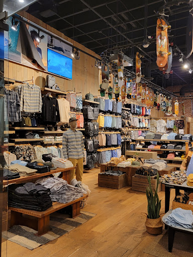 Clothing Store «Quiksilver», reviews and photos, 71 Spectrum Center Dr #806, Irvine, CA 92618, USA
