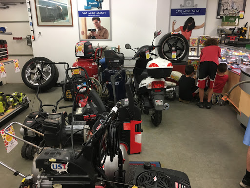 Check Cashing Service «Cash America Pawn», reviews and photos, 810 E Lewis and Clark Pkwy, Clarksville, IN 47129, USA