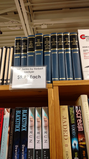 Book Store «Half Price Books», reviews and photos, 3185 Princeton Rd, Hamilton, OH 45011, USA