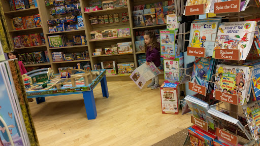 Book Store «Barnes & Noble», reviews and photos, 2751 Paper Mill Rd, Wyomissing, PA 19610, USA