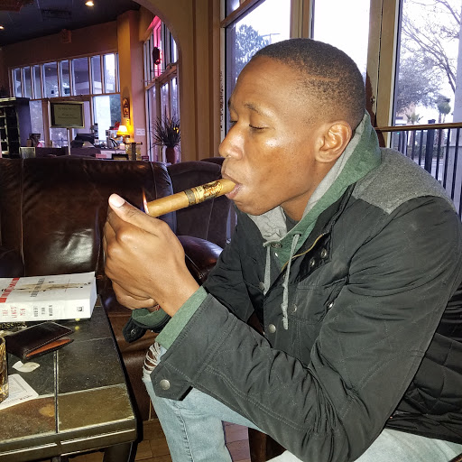 Cigar Shop «Island Girl Cigar Bar», reviews and photos, 7860 Gate Pkwy #115, Jacksonville, FL 32256, USA