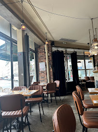 Atmosphère du Restaurant Loui's Corner à Paris - n°3