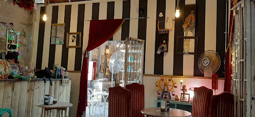 Panny Circo Cafe