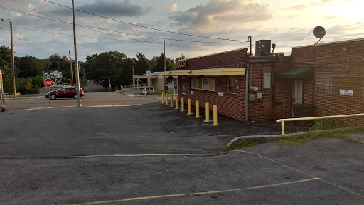 Liquor Store «State stree liquor & wine», reviews and photos, 1252 W State St, Bristol, TN 37620, USA