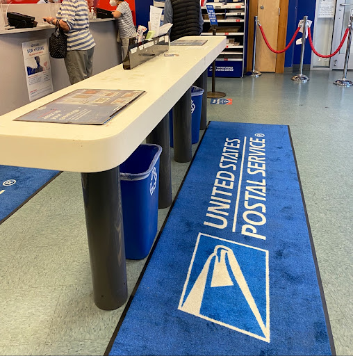 Post Office «United States Postal Service», reviews and photos, 12224 NE Bel Red Rd, Bellevue, WA 98004, USA