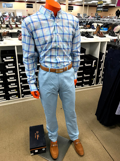 Discount Store «D&K Suit City», reviews and photos, 2975 Headland Dr SW, Atlanta, GA 30311, USA