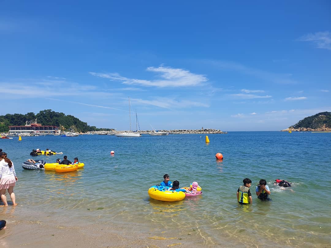 Zdjęcie Ilsan Beach z przestronna zatoka