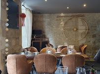 Atmosphère du Restaurant français Le Scorlion à Saint-Jean-d'Angély - n°15