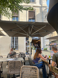 Atmosphère du Café Le saint chocolat à Avignon - n°2