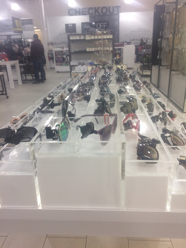 Department Store «Saks OFF 5TH», reviews and photos, 3885 Eagan Outlets Pkwy, Eagan, MN 55122, USA