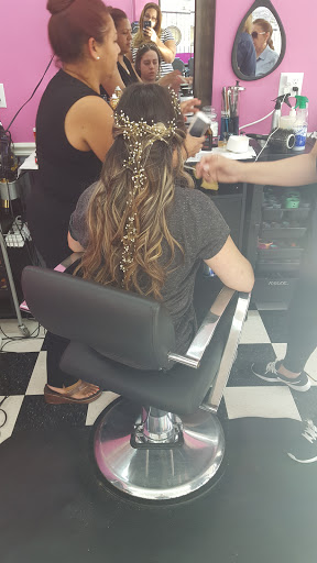 Hair Salon «Dominican Divas Beauty Salon», reviews and photos, 2074 Old Norcross Rd a, Lawrenceville, GA 30044, USA