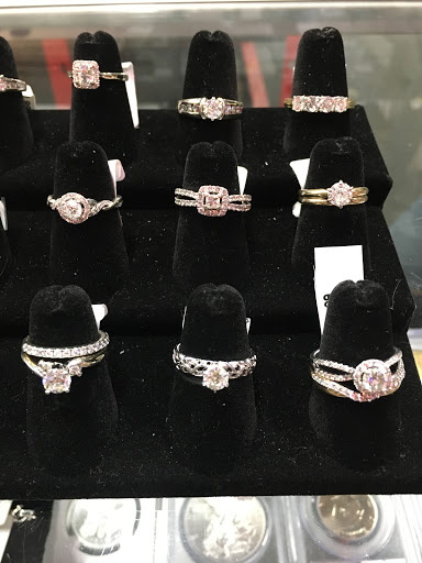 Pawn Shop «Xtreme Pawn - Lindon», reviews and photos, 720 State St, Lindon, UT 84042, USA