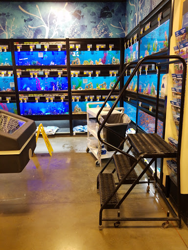 Pet Supply Store «PetSmart», reviews and photos, 40451 Lowes Ave, Gonzales, LA 70737, USA