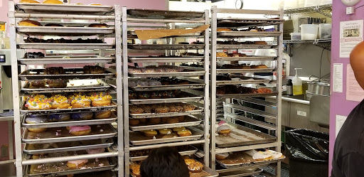 Donut Shop «Voodoo Doughnut», reviews and photos, 22 SW 3rd Ave, Portland, OR 97204, USA