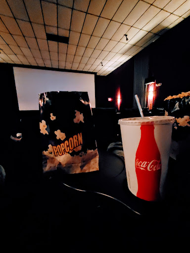 Movie Theater «Searcy Cinema 8», reviews and photos, 2933 E Race Ave, Searcy, AR 72143, USA