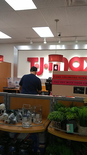 Department Store «T.J. Maxx», reviews and photos, 8510 N Evanston Ave, Kansas City, MO 64157, USA