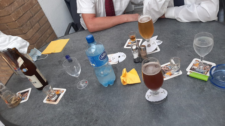 Plats et boissons hôtels Zimmer 8 Cafe und Hotel, bei Göcke 49509 Recke