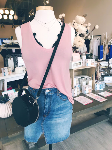 Fashion Accessories Store «Piace Boutique», reviews and photos, 120 E Kirkwood Ave, Bloomington, IN 47408, USA