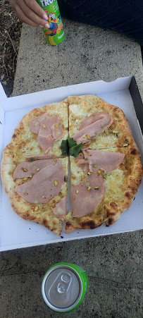 Plats et boissons du Pizzas à emporter MIA ITALIA à Serrières - n°6