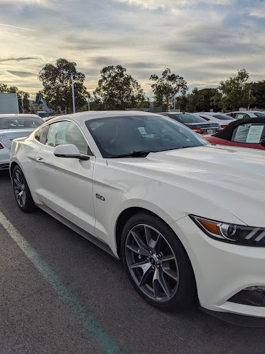 Used Car Dealer «CarMax Dealership», reviews and photos, 9501 Research Dr, Irvine, CA 92618, USA