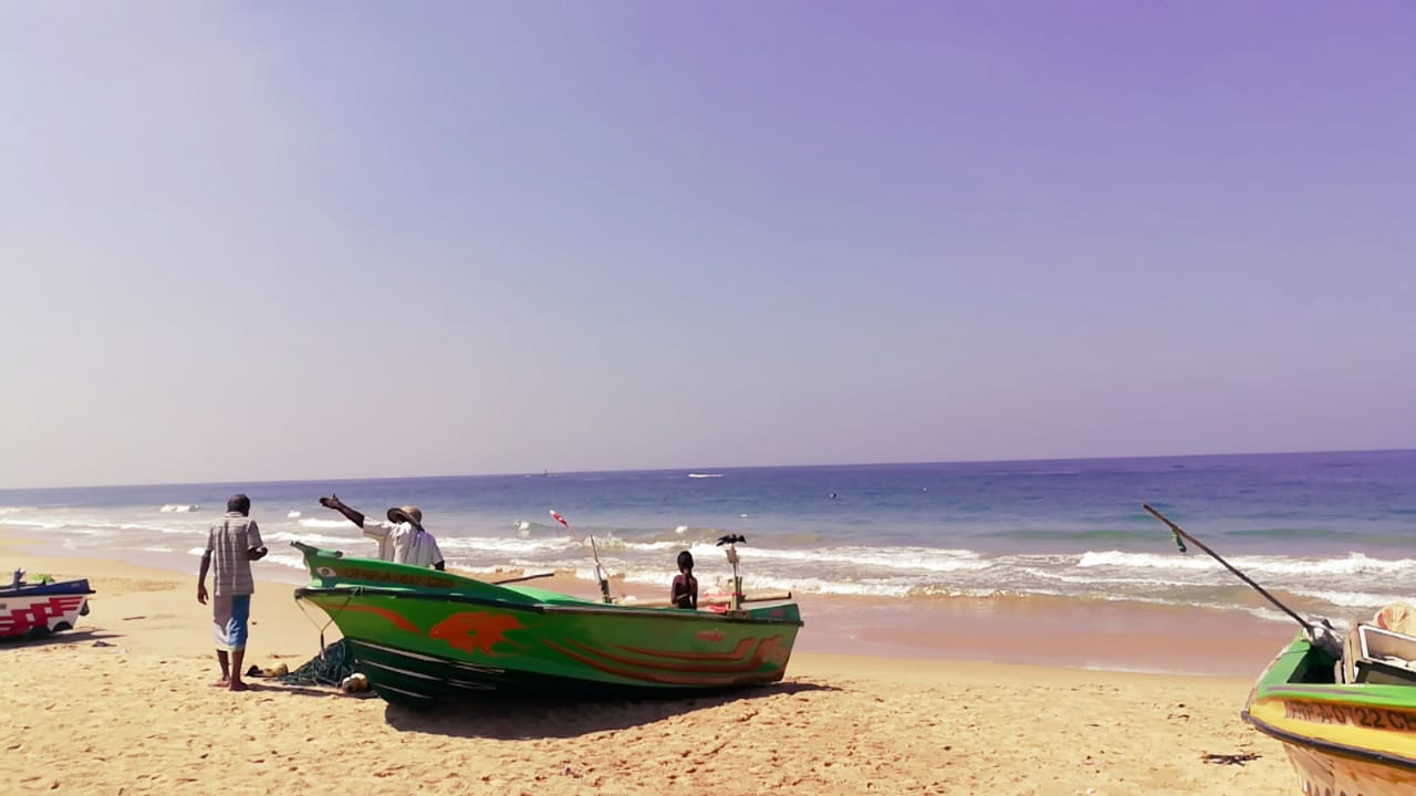 Dehiwala Beach photo #7