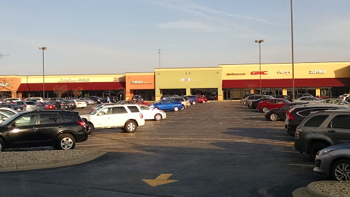 Shopping Mall «Johnson Creek Premium Outlets», reviews and photos, 575 Linmar Ln, Johnson Creek, WI 53038, USA