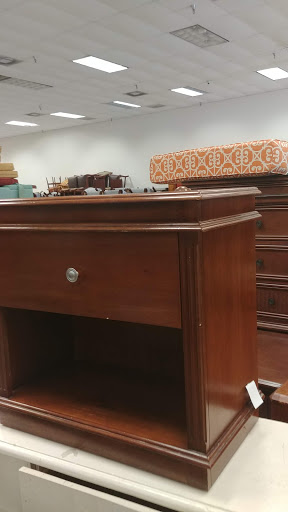 Furniture Store «Hotel Liquidation Warehouse», reviews and photos, 1830 US-19, Holiday, FL 34691, USA