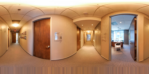 Benjamin Eye Institute Ophthalmologist Cataract LASIK experts image