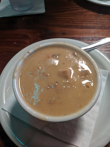 Pub «Wooden Nickel Pub & Eateries», reviews and photos, 1610 Pine St, Silverton, OR 97381, USA