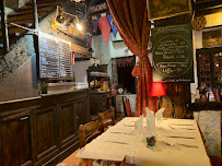 Atmosphère du Restaurant français L'Ostal à Carcassonne - n°18