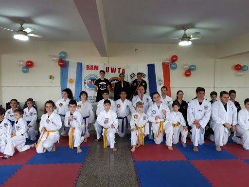 Academia de Taekwondo Roldan Artes Marciales