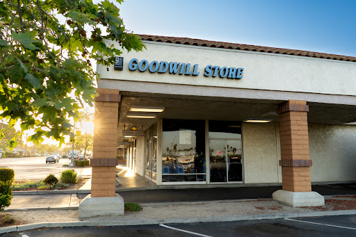 Thrift Store «Goodwill Retail Store & Donation Center», reviews and photos