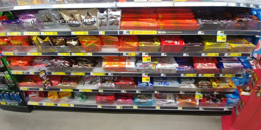 Discount Store «Dollar General», reviews and photos, 200 6th St S, Winsted, MN 55395, USA