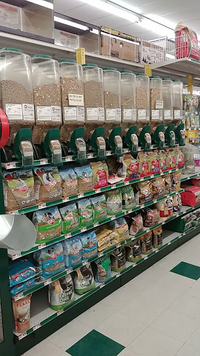 Pet Supply Store «Pet Supplies Plus», reviews and photos, 3701 W Old Shakopee Rd Suite 300, Bloomington, MN 55431, USA