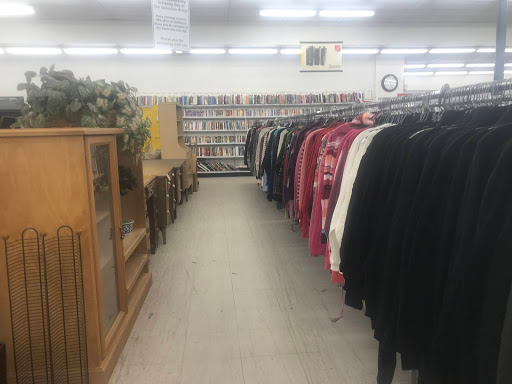 Thrift Store «Salvation Army Thrift Store», reviews and photos, 205 Tuscarora Rd, Chittenango, NY 13037, USA