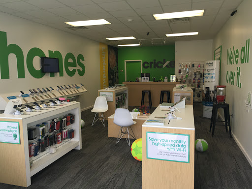 Cell Phone Store «Cricket Wireless Authorized Retailer», reviews and photos, 169 S Wellwood Ave, Lindenhurst, NY 11757, USA