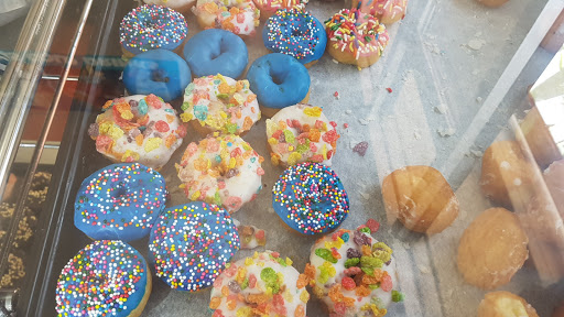 Donut Shop «Yum Yum Donuts», reviews and photos, 9 Fremont Ave, Alhambra, CA 91801, USA