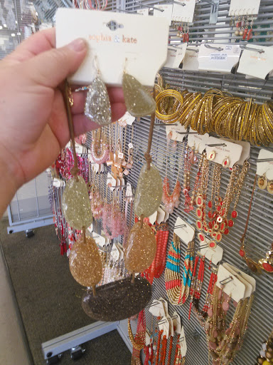 Clothing Store «Burlington Coat Factory», reviews and photos, 60 Newport Ave, Rumford, RI 02916, USA