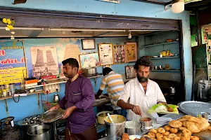 Murali Tiffin Centre(Veg) image