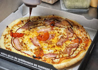 Pepperoni du Pizzas à emporter Little Italy Fontaine le Comte - n°1