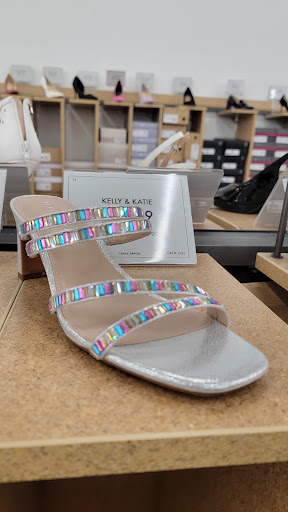 Shoe Store «DSW Designer Shoe Warehouse», reviews and photos, 12922 Middlebrook Road, Germantown, MD 20874, USA