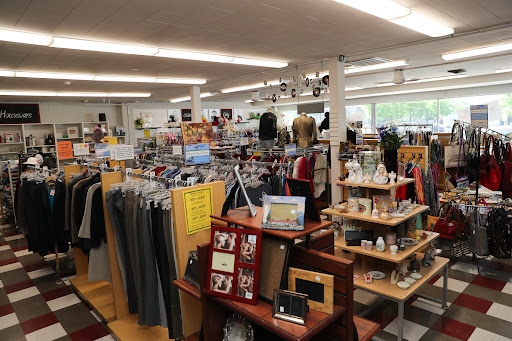 Thrift Store «Lodi House Thrift Store», reviews and photos, 221 W Lodi Ave, Lodi, CA 95240, USA