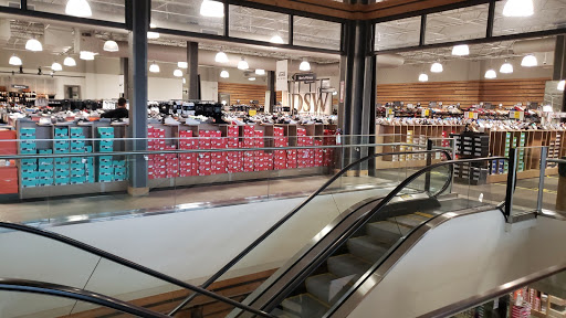 Shoe Store «DSW Designer Shoe Warehouse», reviews and photos, 10400 Old Georgetown Rd, Bethesda, MD 20814, USA