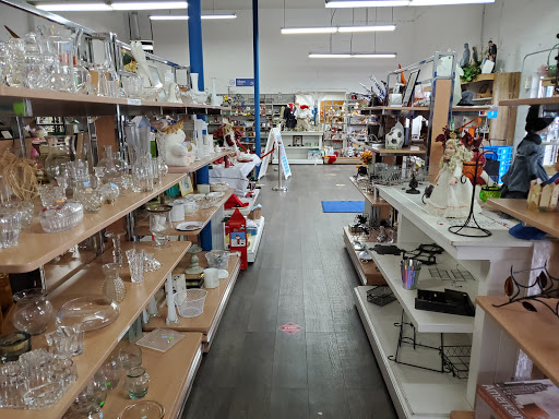 Thrift Store «St. Vincent de Paul Thrift Store», reviews and photos, 4009 S 56th St, Tacoma, WA 98409, USA