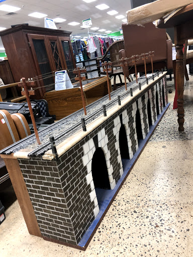 Thrift Store «Goodwill Store & Donation Center», reviews and photos, 1200 Market St, Lemoyne, PA 17043, USA