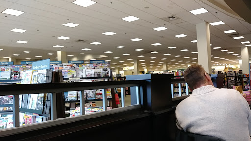 Book Store «Barnes & Noble», reviews and photos, 631 E Boughton Rd, Bolingbrook, IL 60440, USA