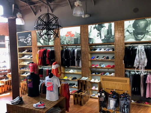 Shoe Store «Shiekh Shoes», reviews and photos, 7215 Stockton Blvd, Sacramento, CA 95823, USA